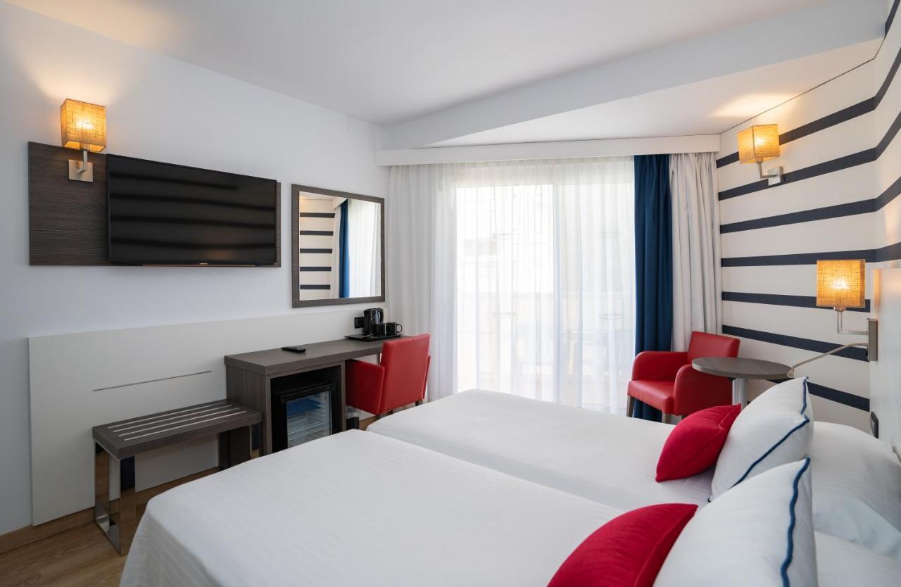 Twin Room with Balcony